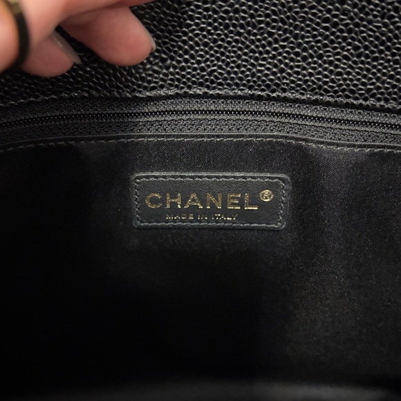Chanel Grand Shopping Tote - Picture 7 of 17